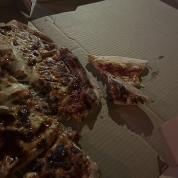 Benson's Eating & Drinking Emporium - Pizza was cut terribly and was shamed for how much water we preferred to consume while getting drinks. - Pizza Near Me - Walker, Minnesota Benson's Eating & Drinking Emporium - Pizza was cut terribly and was shamed for how much water we preferred to consume while getting drinks. - Pizza Near Me - Walker, Minnesota
