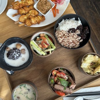 Hed verythai - Chicken Satay / Gai Satay, Seasonal Set : Ribeye, Chicken and Shrimp salad - Thai Near Me - San Francisco, California Hed verythai - Chicken Satay / Gai Satay, Seasonal Set : Ribeye, Chicken and Shrimp salad - Thai Near Me - San Francisco, California