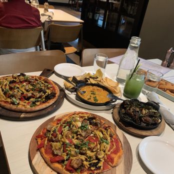 HUNGRY’S - RICE VILLAGE - Updated September 2025 - 1371 Photos & 1151 ...