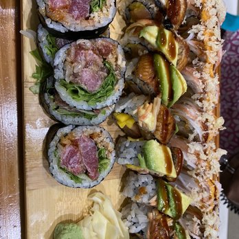 Dai Sushi - Toro Roll, salmon/Ava ado roll, shrimp/crab roll - Sushi Bars Near Me - Pleasantville, New York Dai Sushi - Toro Roll, salmon/Ava ado roll, shrimp/crab roll - Sushi Bars Near Me - Pleasantville, New York