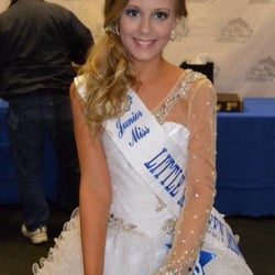Bridal & Formal Center - I won!!!!!!  I won!!!!!!! In a Bridal & Formal Center Gown!