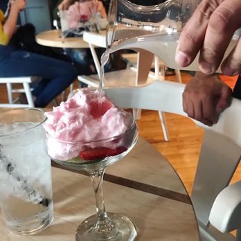 Taste Bar + Kitchen - Cotton candy cocktail - Cocktail Bars Near Me - Houston, Texas Taste Bar + Kitchen - Cotton candy cocktail - Cocktail Bars Near Me - Houston, Texas