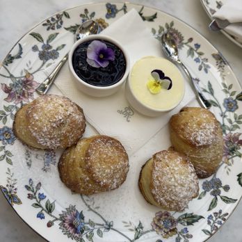 La Gourmandise - Vanilla bean and lemon scones with clotted cream and fresh blueberry jam - Desserts Near Me - Miami Beach, Florida La Gourmandise - Vanilla bean and lemon scones with clotted cream and fresh blueberry jam - Desserts Near Me - Miami Beach, Florida
