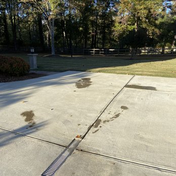 Curry Septic & Sewer - Oil stains left after the pumpout. Curry did return the following day and degreased and pressure washed. Stans now gone. - Septic Services Near Me - Maysville, Georgia Curry Septic & Sewer - Oil stains left after the pumpout. Curry did return the following day and degreased and pressure washed. Stans now gone. - Septic Services Near Me - Maysville, Georgia