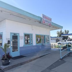Mariscos Guamuchil - Outside