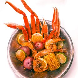 Holly Crab - Snow crab and shrimp combo