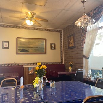 Siam Garden Thai Cuisine - Cozy seating...always clean. - Thai Near Me - Hemet, California