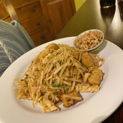 Tuptim Thai Restaurant - Chicken Phad Thai with tofu added.