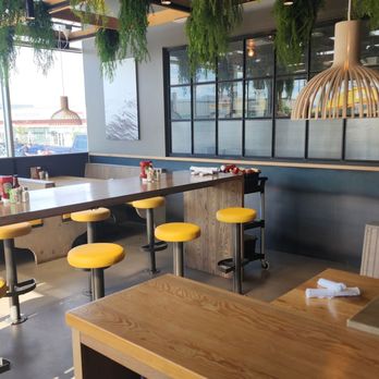 HashTAG - Highlands Ranch - Inside - Breakfast & Brunch Near Me - Highlands Ranch, Colorado HashTAG - Highlands Ranch - Inside - Breakfast & Brunch Near Me - Highlands Ranch, Colorado