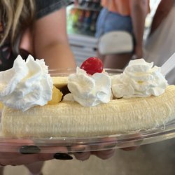 The Shack of Sanibel - Banana split!