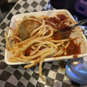 Boulevard Bar & Grille - Lexington - Kid's spaghetti - American Near Me - Circle Pines, Minnesota