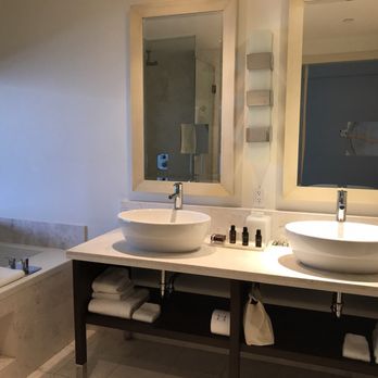 Kimpton EPIC Hotel - Hotels Near Me - Miami, Florida Kimpton EPIC Hotel - Hotels Near Me - Miami, Florida