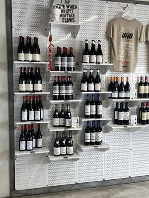 'ili'ili Cash & Carry by null