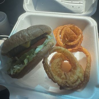 Lighthouse Drive-In - Cheeseburger and onion rings - American Near Me - Wickes, Arkansas Lighthouse Drive-In - Cheeseburger and onion rings - American Near Me - Wickes, Arkansas