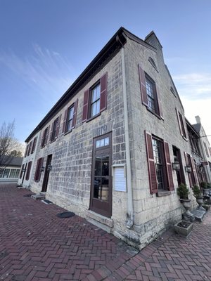 The Old Talbott Tavern by null