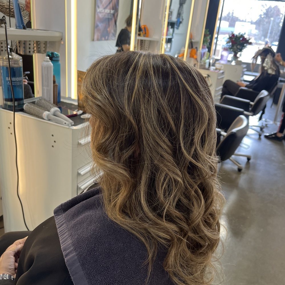 Laveli Salon - Highlights partial head with Taya - Hair Salons Near Me - Closter, New Jersey Laveli Salon - Highlights partial head with Taya - Hair Salons Near Me - Closter, New Jersey