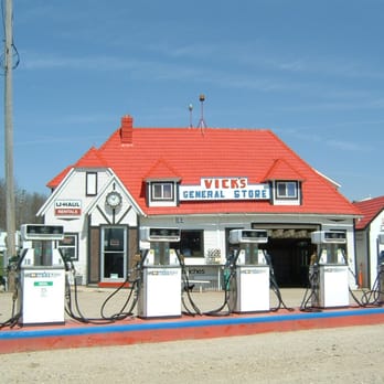 Vick's Corner - 2015 - Grocery Near Me - Spirit Lake, Iowa