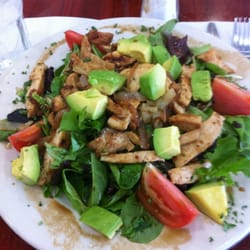 Tropic Grill - Avocado chicken salad