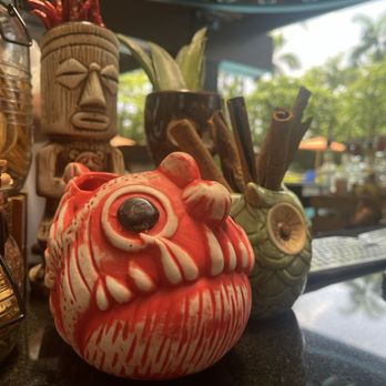 The Peninsula Manila - The pool bar gods. Jubo. - Hotels Near Me - Makati, NCR