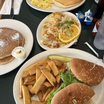 Flappy Jack's Pancake House - Veggie Burger , 2+2+2 , & pumpkin pancake - Pancakes Near Me - Orange, California