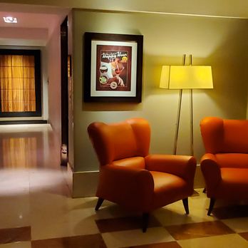DoubleTree by Hilton San Juan - A cozy little corner on the way over to the low-rise wing elevator - Hotels Near Me - San Juan, Puerto Rico