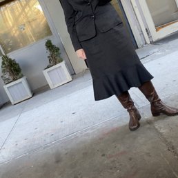 Nora following me out of her Venue recording me as I got into my car to drive away.