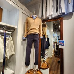 Vineyard Vines Naples