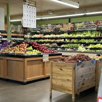 Natural Grocers - a produce section in a grocery store - Grocery Near Me - Sedona, Arizona Natural Grocers - a produce section in a grocery store - Grocery Near Me - Sedona, Arizona