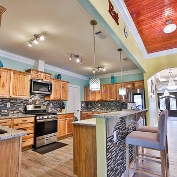 Jacqueline Rios - eXp Realty - GORGEOUS UPGRADED CUSTOM CABINET KITCHEN! - Real Estate Agents Near Me - Austin, Texas Jacqueline Rios - eXp Realty - GORGEOUS UPGRADED CUSTOM CABINET KITCHEN! - Real Estate Agents Near Me - Austin, Texas