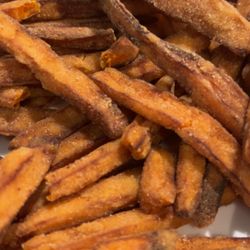 Little Anthony's Seafood Emporium - the WORST sweet potatoe fries ever. they were dustyyyy and couldn't even swallow.