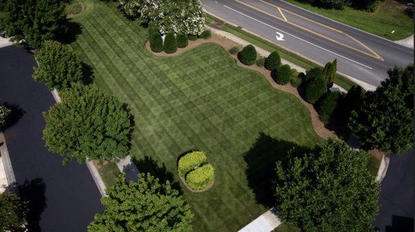 Full Service Fertilization Programs - Call today! Full Service Fertilization Programs - Call today!