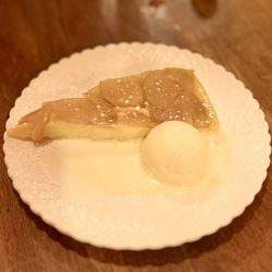 Little Coco's - Apple cinnamon clafoutis