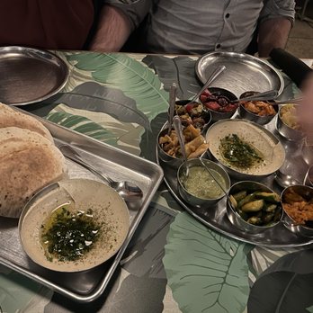 Laser Wolf - Pita, hummus, salatim - Middle Eastern Near Me - Philadelphia, Pennsylvania