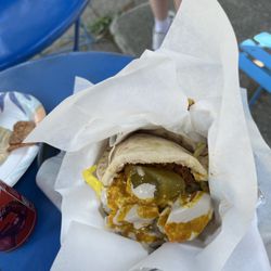 Lea’s Falafelhaus - Delicious falafel!!