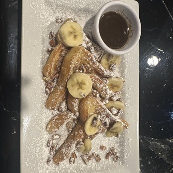 The Fox Trap Restaurant & Lounge - Bananas foster french toast - Cocktail Bars Near Me - Houston, Texas