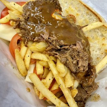 Mud Bugs - Classic Roast Beef - Cajun/Creole Near Me - Kansas City, Missouri