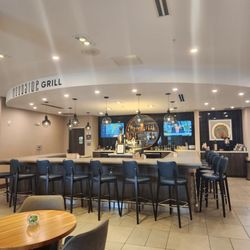 Cambria Hotel Greenville - Bar & Grill