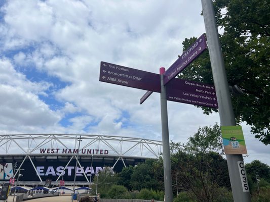 Queen Elizabeth Olympic Park by null