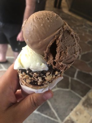 Häagen-Dazs Ice Cream Shops by null