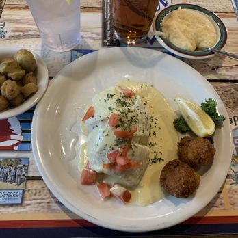 Capt's Table - a plate of food - Seafood Near Me - Panama City, Florida