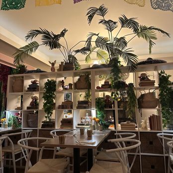 La Patroncita - Inside - Mexican Near Me - Portland, Oregon
