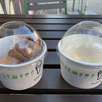Shake Shack Burbank - Frozen custard, vanilla is great - Fast Food Near Me - Burbank, California Shake Shack Burbank - Frozen custard, vanilla is great - Fast Food Near Me - Burbank, California