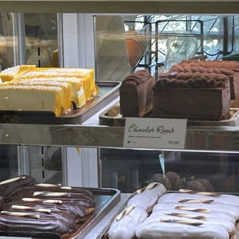 Le Petit Four Bakery - Fine options for the discerning palate - Bakeries Near Me - Wellesley, Massachusetts Le Petit Four Bakery - Fine options for the discerning palate - Bakeries Near Me - Wellesley, Massachusetts