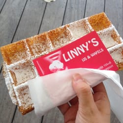 Linny's - Délicieuse gaufre de Bruxelles!