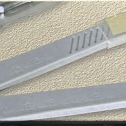 No Stress Hydroponics - Side of a box of ten sterile scalpels