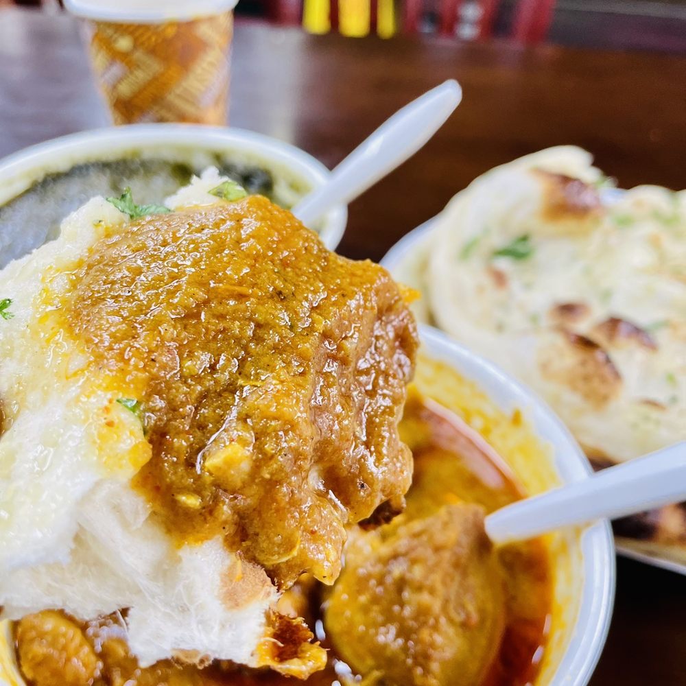 Kabab King - Curry Chicken Garlic Naan - Indian Near Me - Jackson Heights, New York Kabab King - Curry Chicken Garlic Naan - Indian Near Me - Jackson Heights, New York