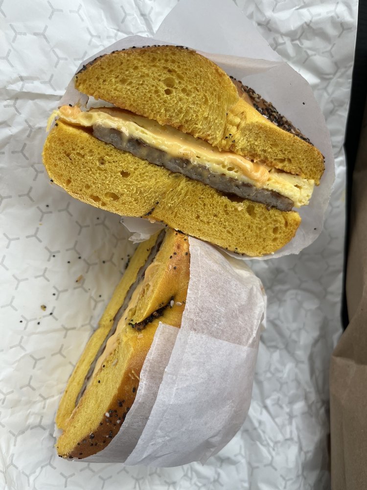 KRISTI’S DELI Updated October 2024 11 Photos & 21 Reviews 710