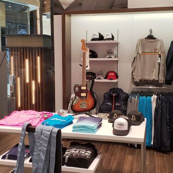 Hard Rock Store - Men's Clothing Near Me - Fort Lauderdale, Florida Hard Rock Store - Men's Clothing Near Me - Fort Lauderdale, Florida
