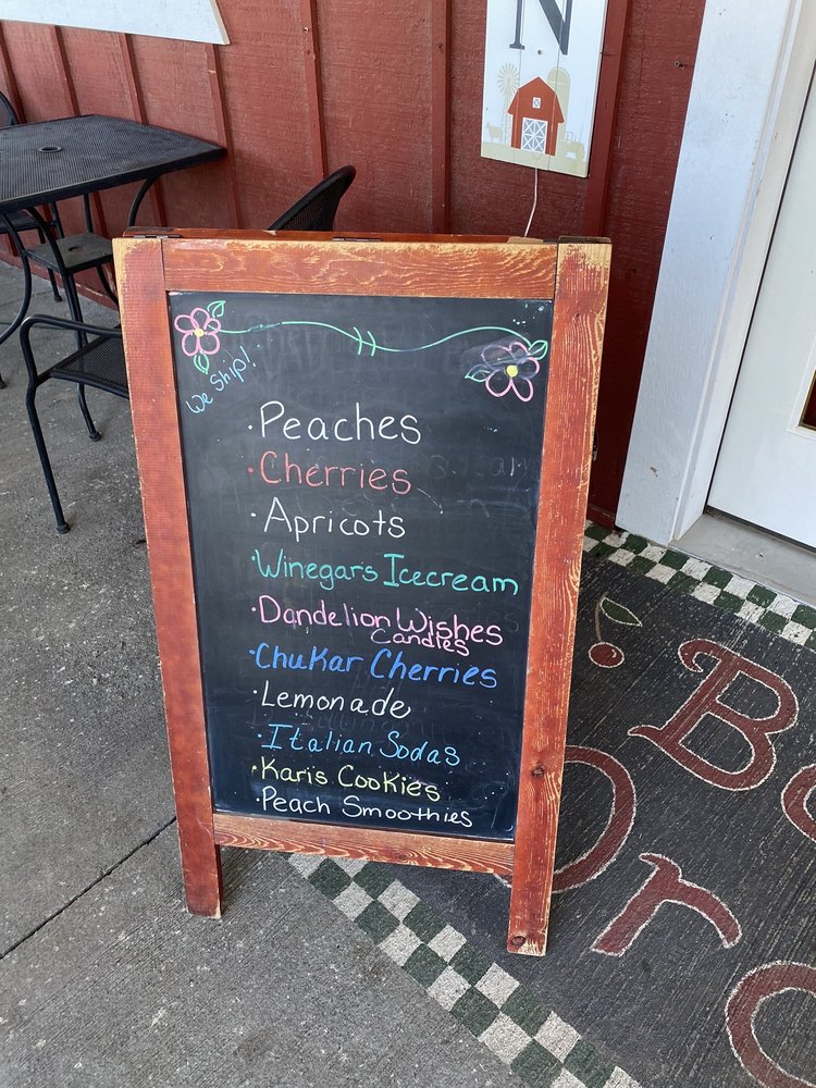 WASHINGTON FRUIT PLACE AT BARRETT ORCHARDS Updated August 2024 91