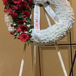 This was the large funeral arrangement Norma recreated for me. Beautiful!